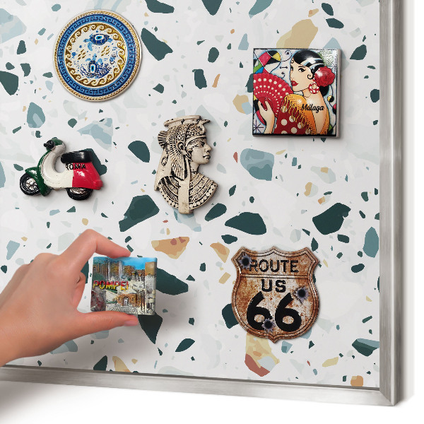 Decoratief metalen magneetbord in een zilveren lijst Dynamische patronen