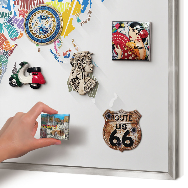 Decoratief metalen magneetbord in een zilveren lijst Kleurenkaart