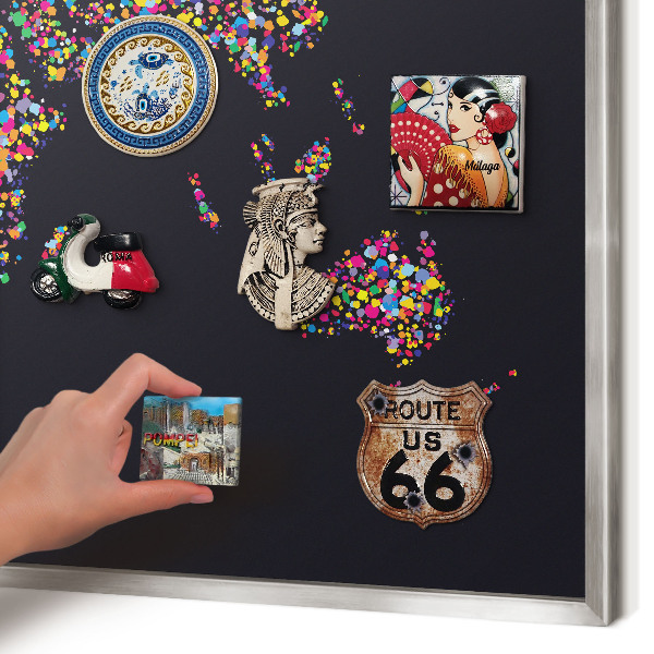 Magneetbord voor souvenir magneten met zilveren lijst Kleurenkaart