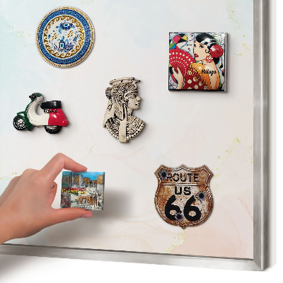 Decoratief metalen magneetbord in een zilveren lijst Pastel elegantie