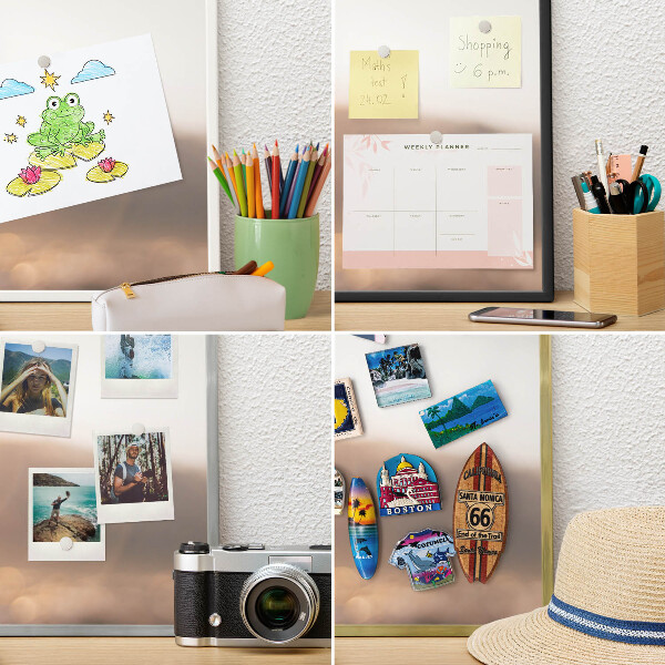 Decoratief metalen magneetbord in een zilveren lijst Retro reizen