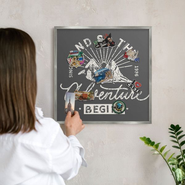 Magneetbord voor souvenir magneten met zilveren lijst Berginscriptie