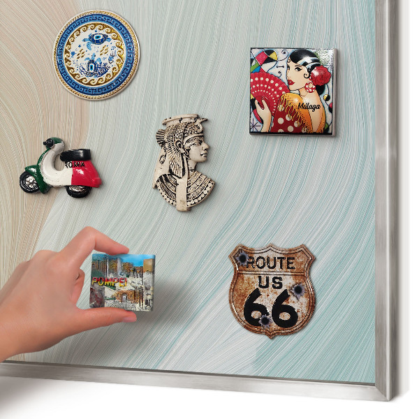 Decoratief metalen magneetbord in een zilveren lijst Pastelkleurige werveling
