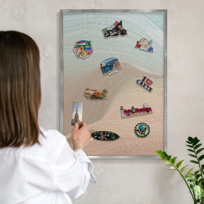 Decoratief metalen magneetbord in een zilveren lijst Pastelkleurige werveling