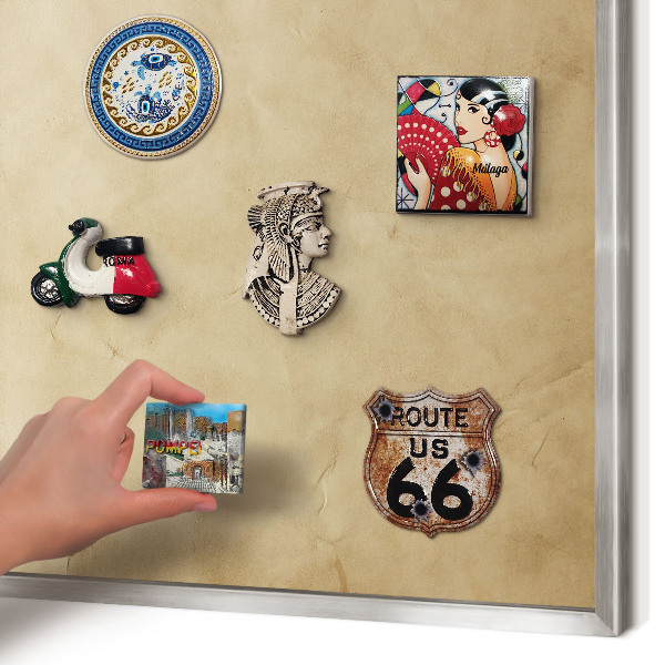 Decoratief metalen magneetbord in een zilveren lijst Windroos