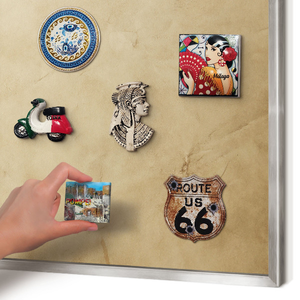Decoratief metalen magneetbord in een zilveren lijst Windroos