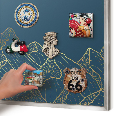 Magneetbord voor souvenir magneten met zilveren lijst Bergminimalisme