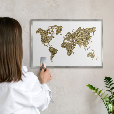 Magneetbord voor souvenir magneten met zilveren lijst Wereldkaart