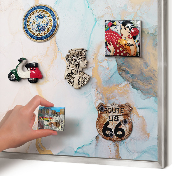 Decoratief metalen magneetbord in een zilveren lijst Pastelvormen