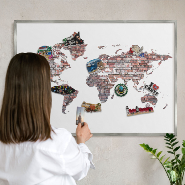 Decoratief metalen magneetbord in een zilveren lijst Baksteenwereld