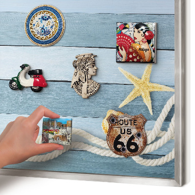 Magneetbord voor souvenir magneten met zilveren lijst Maritiem klimaat