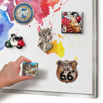 Magneetbord voor souvenir magneten met zilveren lijst Kleurenkaart