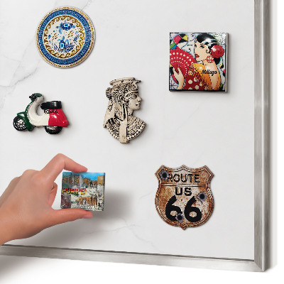 Magneetbord voor souvenir magneten met zilveren lijst Marmerpatroon