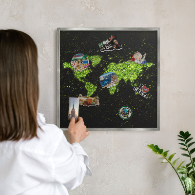 Decoratief metalen magneetbord in een zilveren lijst Groene kaart