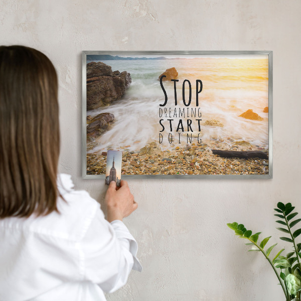 Decoratief metalen magneetbord in een zilveren lijst Kustthema