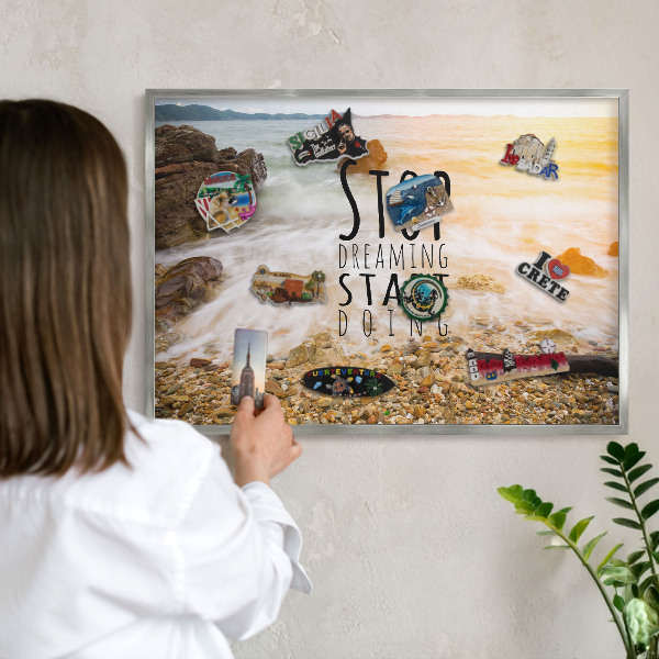 Decoratief metalen magneetbord in een zilveren lijst Kustthema