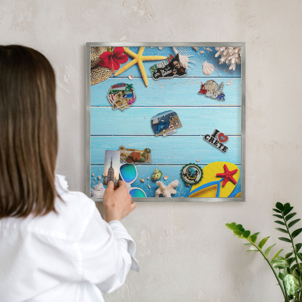 Magneetbord voor souvenir magneten met zilveren lijst Vakantiestrand