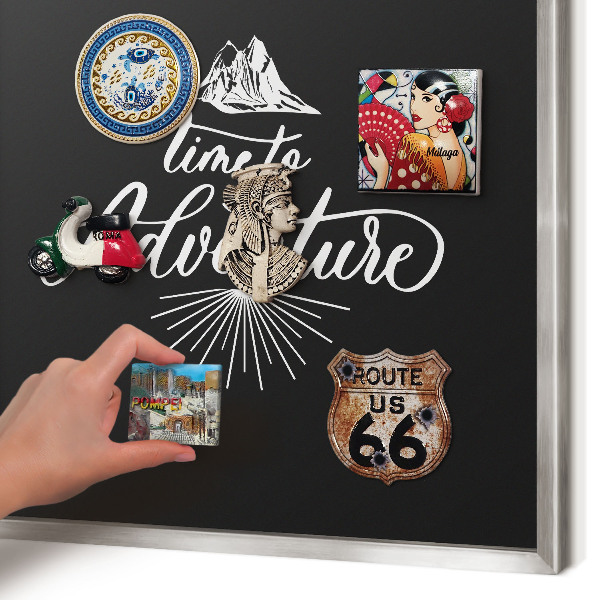 Magneetbord voor souvenir magneten met zilveren lijst Avontuurlijke tijd