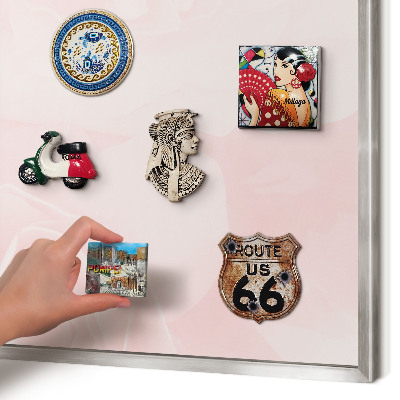 Magneetbord voor souvenir magneten met zilveren lijst Delicaat roze