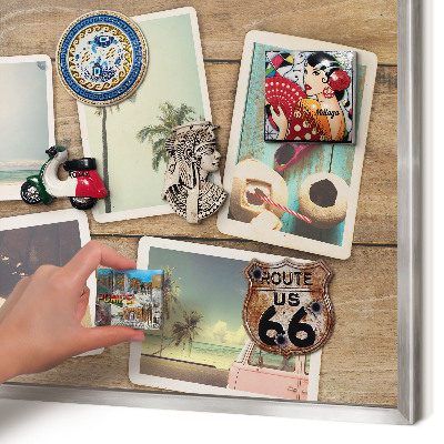 Magneetbord voor souvenir magneten met zilveren lijst Vakantienostalgie