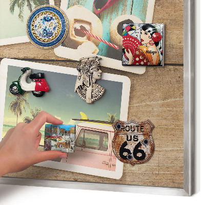 Magneetbord voor souvenir magneten met zilveren lijst Vakantienostalgie