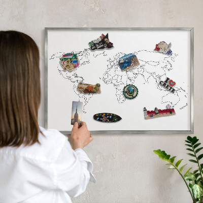 Decoratief metalen magneetbord in een zilveren lijst Contourkaart