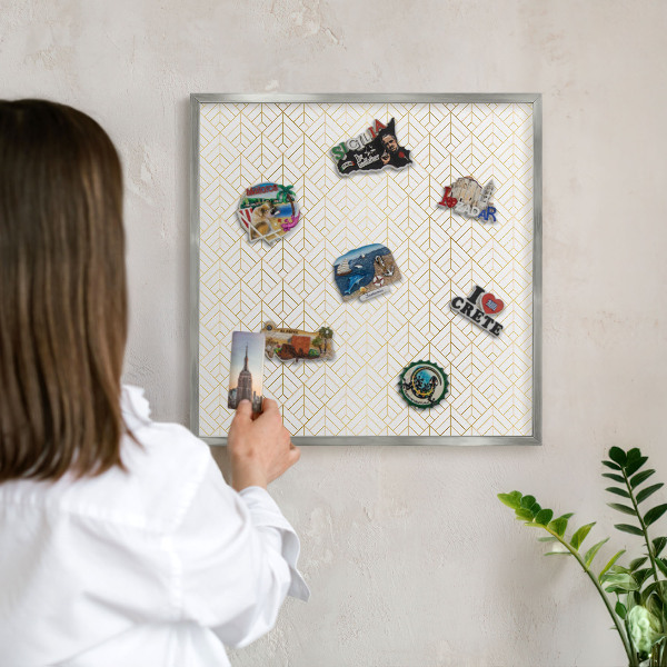 Magneetbord voor souvenir magneten met zilveren lijst Bladgeometrie