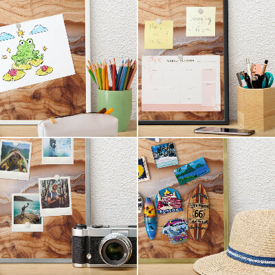 Magneetbord voor souvenir magneten met zilveren lijst Houten elegantie
