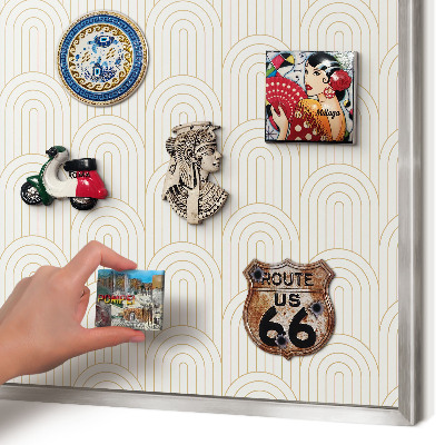 Decoratief metalen magneetbord in een zilveren lijst Artistieke bogen