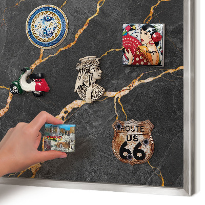 Magneetbord voor souvenir magneten met zilveren lijst Marmeren linten