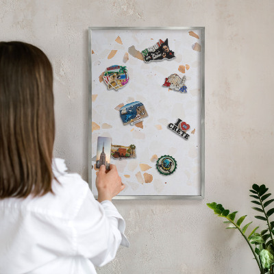 Decoratief metalen magneetbord in een zilveren lijst Warm mozaïek