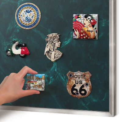 Magneetbord voor souvenir magneten met zilveren lijst Groene diepte