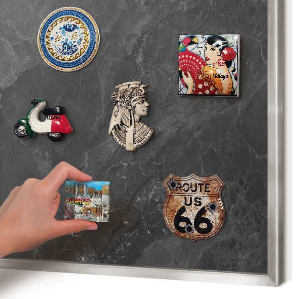 Decoratief metalen magneetbord in een zilveren lijst Grijze elegantie