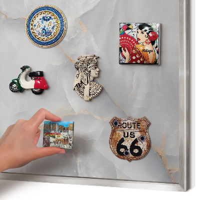 Magneetbord voor souvenir magneten met zilveren lijst Grijze aderen
