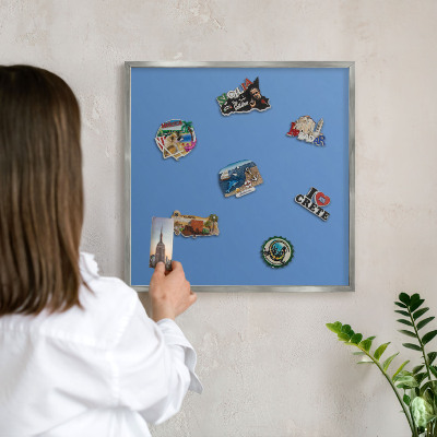 Decoratief metalen magneetbord in een zilveren lijst Blauwe kleur