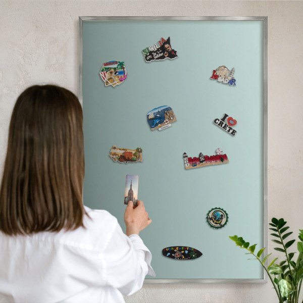 Magneetbord voor souvenir magneten met zilveren lijst Turkooizen kleurovergang