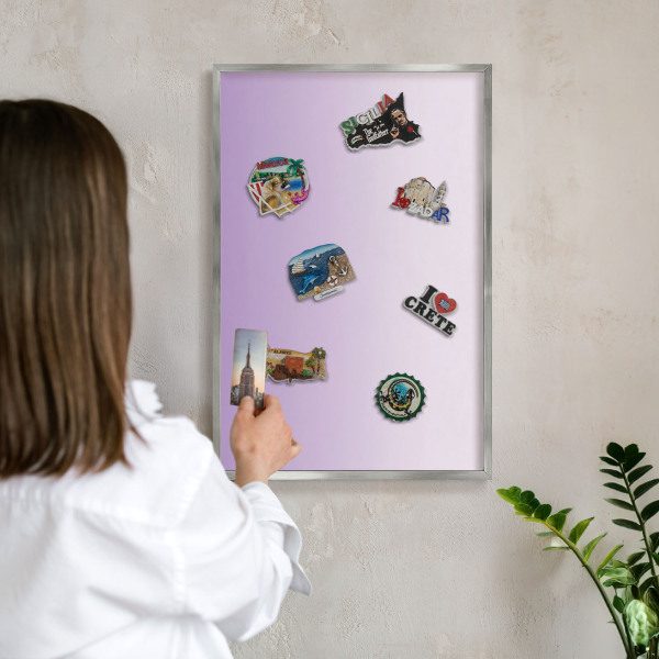 Magneetbord voor souvenir magneten met zilveren lijst Subtiele kleurovergang