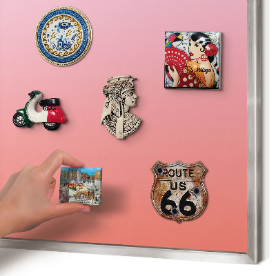 Decoratief metalen magneetbord in een zilveren lijst Roze oranje