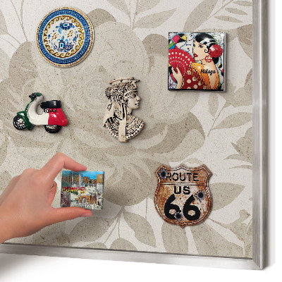 Decoratief metalen magneetbord in een zilveren lijst Vintage bloemen