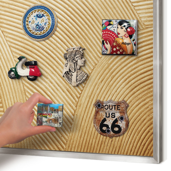 Decoratief metalen magneetbord in een zilveren lijst Structurele lijnen