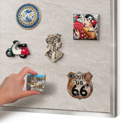 Magneetbord voor souvenir magneten met zilveren lijst Verfijnde elegantie