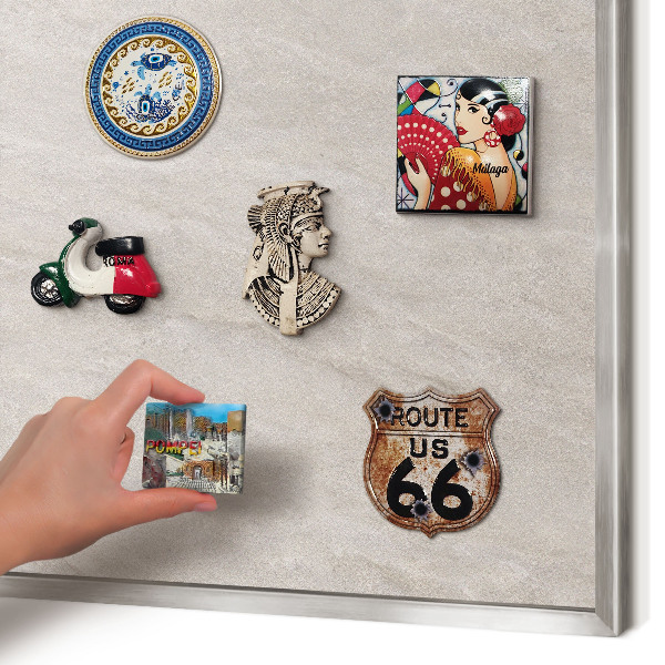 Magneetbord voor souvenir magneten met zilveren lijst Verfijnde elegantie