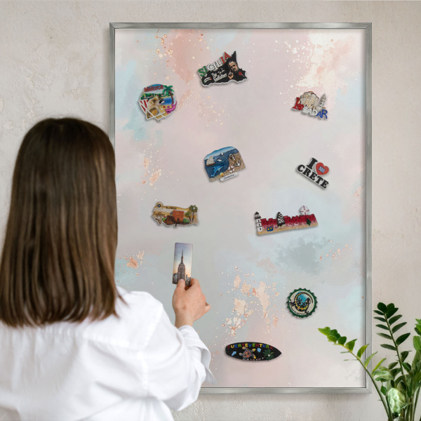 Magneetbord voor souvenir magneten met zilveren lijst Pastel harmonie