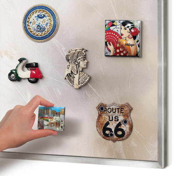 Decoratief metalen magneetbord in een zilveren lijst Zachte lichtheid