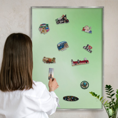 Decoratief metalen magneetbord in een zilveren lijst Groene harmonie