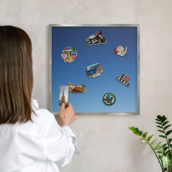 Decoratief metalen magneetbord in een zilveren lijst Blauwe kleurovergangen