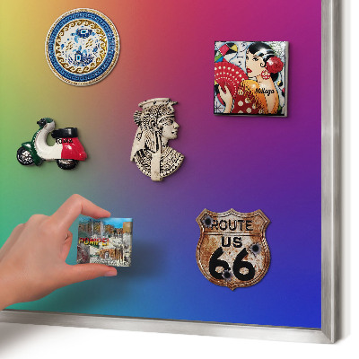 Magneetbord voor souvenir magneten met zilveren lijst Regenbooggradient