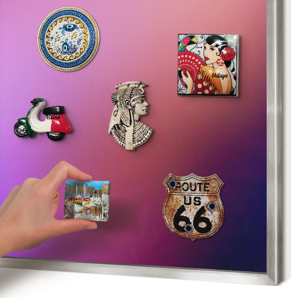 Decoratief metalen magneetbord in een zilveren lijst Kleuren van harmonie