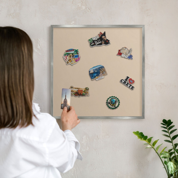 Magneetbord voor souvenir magneten met zilveren lijst Beige-oranje