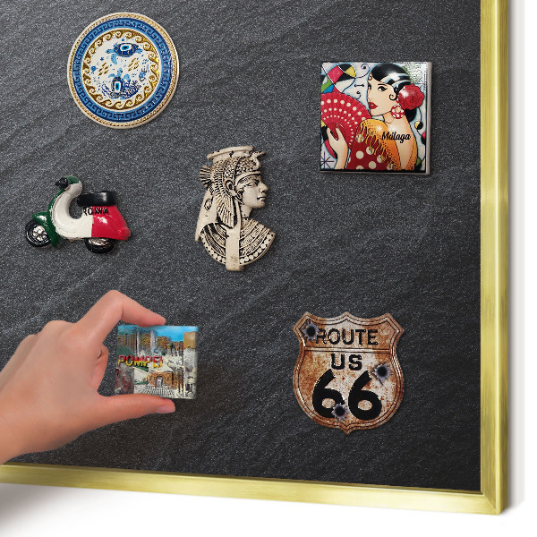 Metalen magneetbord met lijst in het goud Grijze textuur